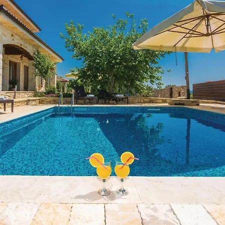 Holiday home Gorgeous Home In Gorica With Kitchen *