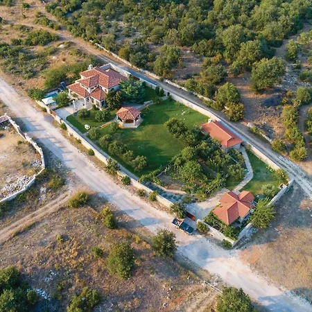 Gorgeous Home In Gorica With Kitchen Holiday home *