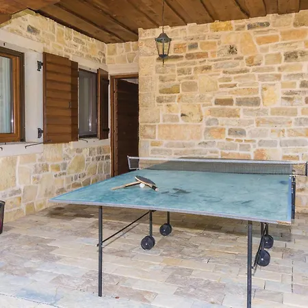 Ferienhaus Gorgeous Home In Gorica With Kitchen *