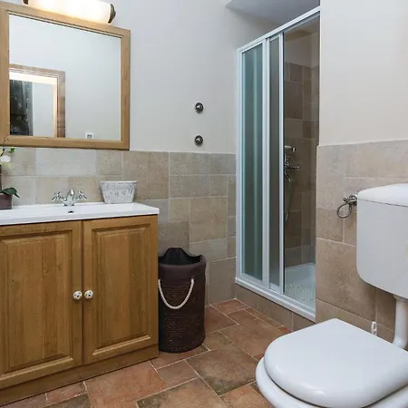 Gorgeous Home In Gorica With Kitchen Ferienhaus *