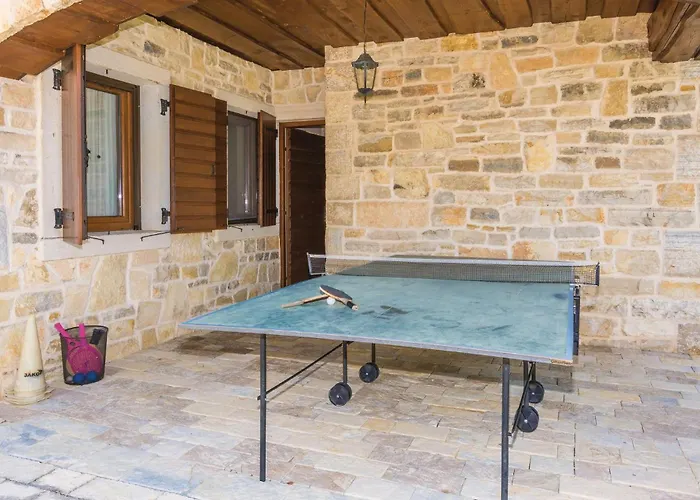 Σπίτι διακοπών Gorgeous In With Kitchen *